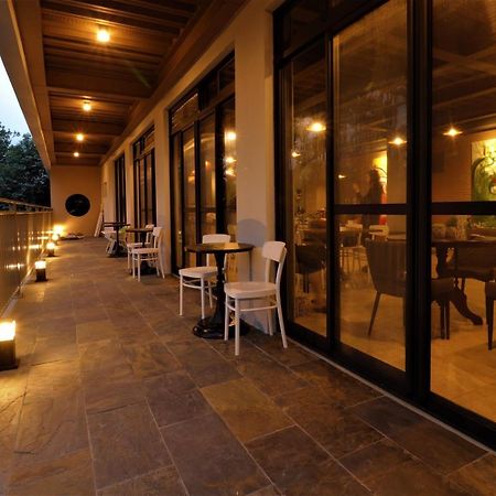 ז'ושאן Mtny Hotel מראה חיצוני תמונה